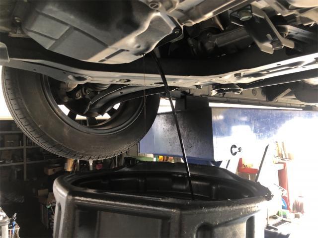 ニッサン　セレナ　エンジンオイル　オイルエレメント交換【岡山県　岡山市南区で持込でのタイヤ交換・ドライブレコーダー・ナビ等のパーツ取付・コーティング施工・車検・修理の事なら”オートサービス坪井石油”へ！】