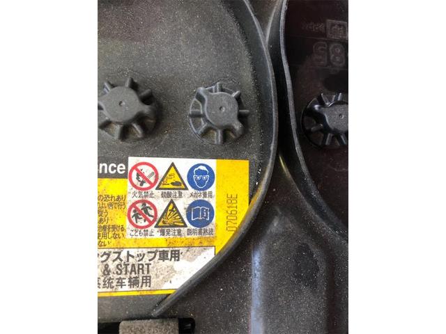 リフト活躍中！！マツダ　デミオ　車検　整備【岡山県　岡山市南区で持込でのタイヤ交換・ドライブレコーダー・ナビ等のパーツ取付・コーティング施工・車検・修理の事なら”オートサービス坪井石油”へ！】