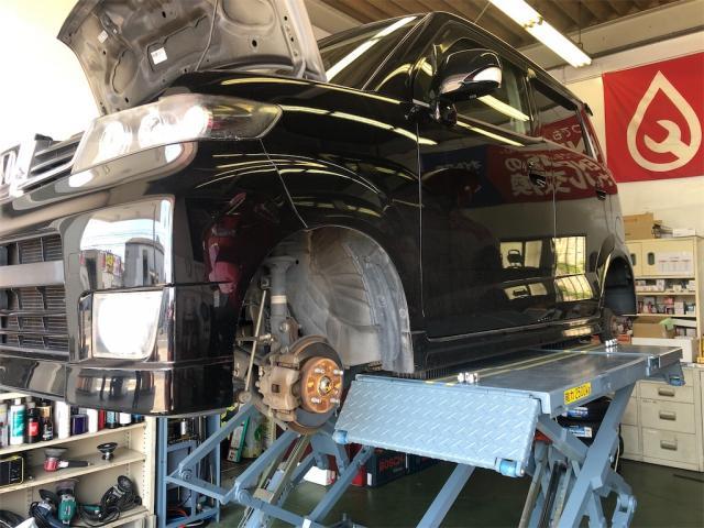 リフト活躍中！！マツダ　デミオ　車検　整備【岡山県　岡山市南区で持込でのタイヤ交換・ドライブレコーダー・ナビ等のパーツ取付・コーティング施工・車検・修理の事なら”オートサービス坪井石油”へ！】