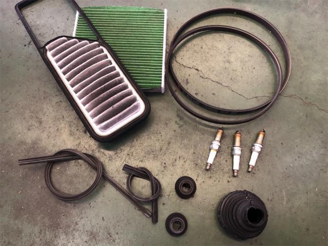 ダイハツ　ミラバン　納車整備【岡山県　岡山市南区で持込でのタイヤ交換・ドライブレコーダー・ナビ等のパーツ取付・コーティング施工・車検・修理の事なら”オートサービス坪井石油”へ！！