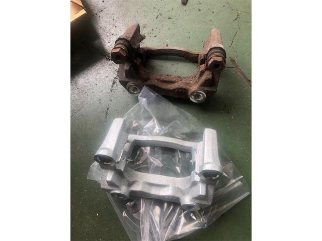 フル稼働！トヨタ　プリウス　ダイハツ　ハイゼット　納車整備！【岡山県　岡山市南区で持込でのタイヤ交換・ドライブレコーダー・ナビ等のパーツ取付・コーティング施工・車検・修理の事なら”オートサービス坪井石油”へ！！