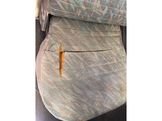 びっしょり！！スズキ　キャリー　外装　磨き　施工【岡山県　岡山市南区で持込でのタイヤ交換・ドライブレコーダー・ナビ等のパーツ取付・コーティング施工・車検・修理の事なら”オートサービス坪井石油”へ！！