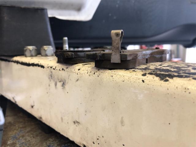 スズキ　キャリー　エアコン　修理　ドライブレコーダー　取付【岡山県　岡山市南区で持込でのタイヤ交換・ドライブレコーダー・ナビ等のパーツ取付・コーティング施工・車検・修理の事なら”オートサービス坪井石油”へ！！