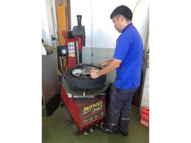 ダイハツ　タント　タイヤ交換【岡山県　岡山市南区で持込でのタイヤ交換・ドライブレコーダー・ナビ等のパーツ取付・コーティング施工・車検・修理の事なら&rdquo;オートサービス坪井石油&rdquo;へ！！