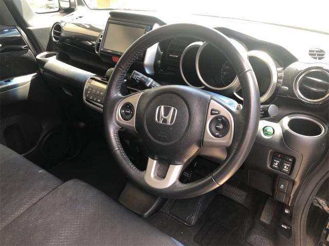 スズキ　アルトラパン　バンパー修理　新品ショック交換【岡山県　岡山市南区で持込でのタイヤ交換・ドライブレコーダー・ナビ等のパーツ取付・コーティング施工・車検・修理の事なら”オートサービス坪井石油”へ！！