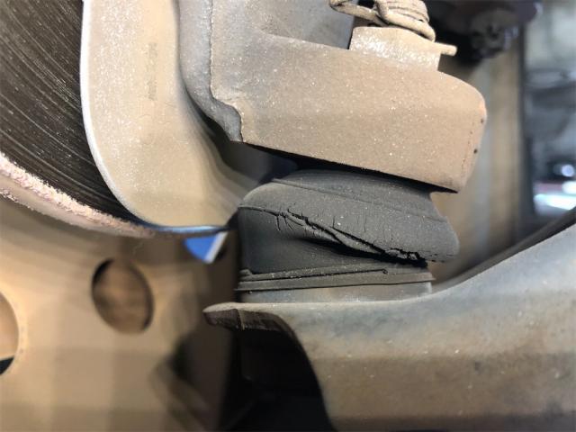 オイル交換　車検　タイヤ交換　色々【岡山県　岡山市南区で持込でのタイヤ交換・ドライブレコーダー・ナビ等のパーツ取付・コーティング施工・車検・修理の事なら”オートサービス坪井石油”へ！】