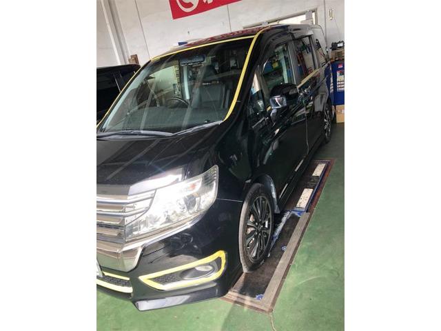 ホンダ　ステップワゴンスパーダ　コーティング　施工【岡山県　岡山市南区で持込でのタイヤ交換・ドライブレコーダー・ナビ等のパーツ取付・コーティング施工・車検・修理の事なら”オートサービス坪井石油”へ！】