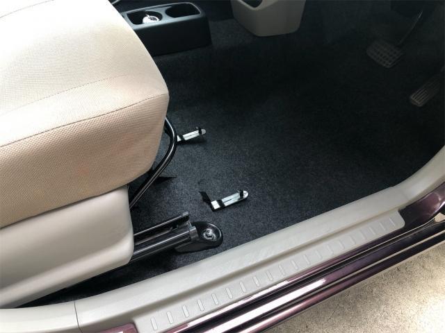 当店の室内清掃はこの様な感じで１台１台丁寧に清掃してます！【岡山県　岡山市南区で持込でのタイヤ交換・ドライブレコーダー・ナビ等のパーツ取付・コーティング施工・車検・修理の事なら”オートサービス坪井石油”へ！！