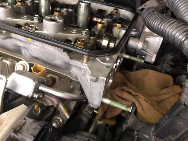 トヨタ　ノア、吹け上がらない・・・警告灯　点灯　修理【岡山県　岡山市南区で持込でのタイヤ交換・ドライブレコーダー・ナビ等のパーツ取付・コーティング施工・車検・修理の事なら”オートサービス坪井石油”へ！！