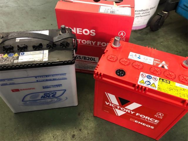 ダイハツ　トール入荷！！【岡山県　岡山市南区で持込でのタイヤ交換・ドライブレコーダー・ナビ等のパーツ取付・コーティング施工・車検・修理の事なら”オートサービス坪井石油”へ！！