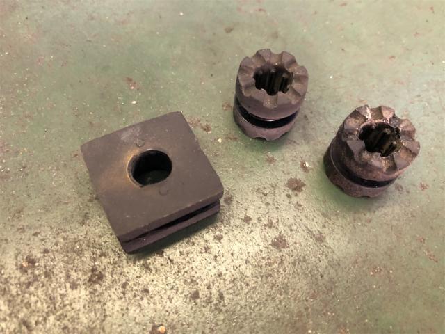 スズキ　ワゴンＲ　タイヤ交換　その他各所メンテナンス【岡山県　岡山市南区で持込でのタイヤ交換・ドライブレコーダー・ナビ等のパーツ取付・コーティング施工・車検・修理の事なら”オートサービス坪井石油”へ！！