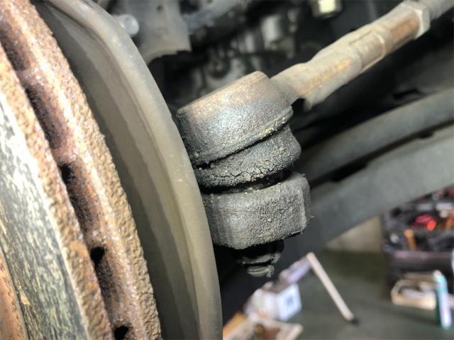 寒い朝。【岡山県　岡山市南区で持込でのタイヤ交換・ドライブレコーダー・ナビ等のパーツ取付・コーティング施工・車検・修理の事なら”オートサービス坪井石油”へ！！