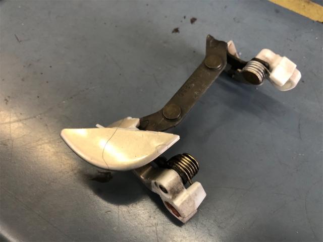 ダイハツ　ウエイク　タイヤ交換　ダイハツ　ムーブ　ブレーキパッド交換【岡山県　岡山市南区で持込でのタイヤ交換・ドライブレコーダー・ナビ等のパーツ取付・コーティング施工・車検・修理の事なら”オートサービス坪井石油”へ！！