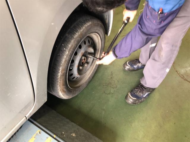 トヨタ　カローラフィルダー　スズキ　スペーシア　車検整備【岡山県　岡山市南区で持込でのタイヤ交換・ドライブレコーダー・ナビ等のパーツ取付・コーティング施工・車検・修理の事なら”オートサービス坪井石油”へ！！