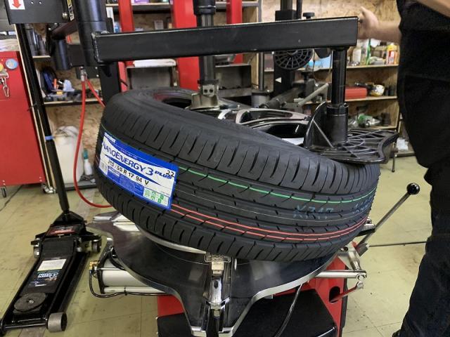 神辺店!ホンダ ヴェゼル 215/55R17 TOYO ナノエナジー4本交換!TOYO