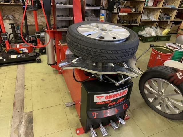 神辺店！日産 モコ 155/65R14 タイヤ交換とオイル交換！エンジンオイル交換もツーエルにお任せください!(^^)!【広島県 福山市 箕島町 神辺町 岡山県 井原市 笠岡市 倉敷市 】（15565r14 / 1556514)