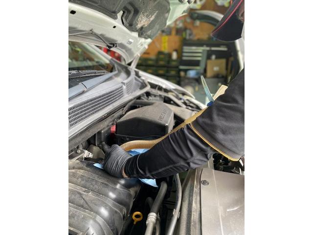 ツーエル 箕島店！日産 セレナ エンジンオイル交換！タイヤ交換以外もツーエルにお任せください(^^)/【広島県 福山市 箕島町 神辺町 岡山県 井原市 笠岡市 倉敷市 】195/65R15 196/60R16 ディーゼル エレメント 部品 