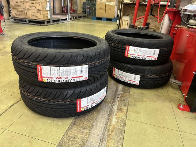 ツーエル 神辺店！ミニクーパー 205/45R17 ナンカン NS-2 タイヤ交換！空気圧点検もツーエルにお任せください(^^)/【広島県 福山市 福山駅 西桜町 箕島町 神辺町 岡山県 井原市 笠岡市 倉敷市 山手町 駅家町 】海外製