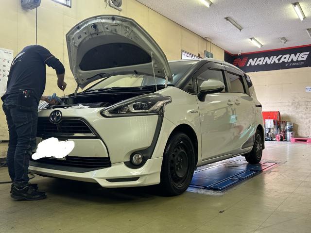 ツーエル 神辺店！トヨタ シエンタ 185/60R15 エンジンオイル！タイヤ・オイル交換もツーエルにお任せください(^^)/【広島県 福山市 福山駅 西桜町 箕島町 神辺町 岡山県 井原市 笠岡市 倉敷市 山手町 駅家町 】エレメント 