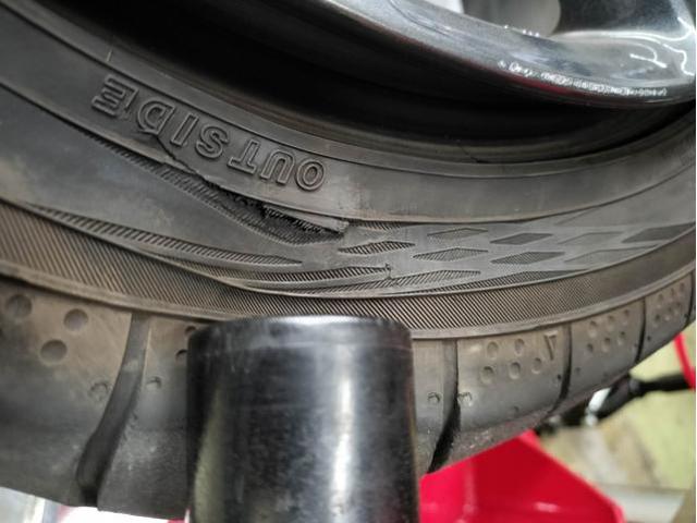 ツーエル 神辺店!トヨタ カローラツーリング 215/45R17 ツーエル 神辺店!トヨタ カローラツーリング 215/45R17
