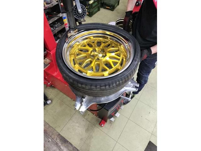 ツーエル 神辺店！トヨタ プリウス 215/35R18 MINERVA ミネルバ F205 タイヤ交換！海外製タイヤもお任せください(^^)/【広島県 福山市 福山駅 西桜町 箕島町 神辺町 岡山県 井原市 笠岡市 倉敷市 山手町 駅家町 