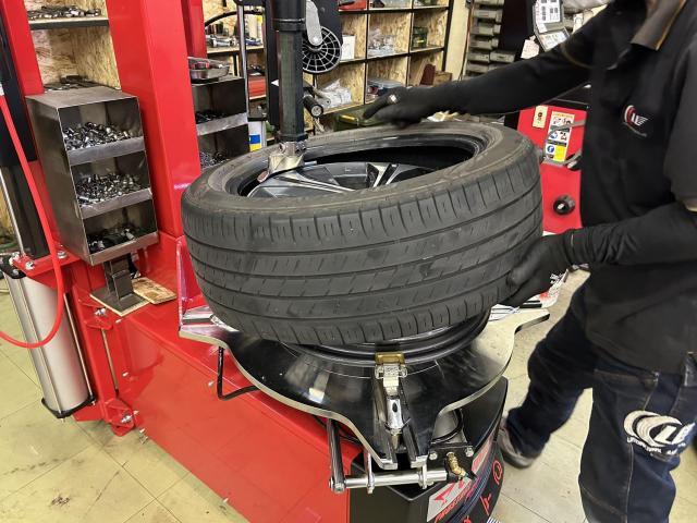 ツーエル 神辺店!日産 リーフ 215/50R17 ブリヂストン レグノ ツーエル 神辺店!日産 リーフ 215/50R17 ブリヂストン レグノ