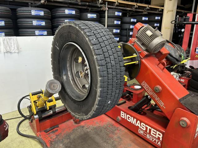 ツーエル 神辺店！いすゞ フォワード 265/70R19.5 140/138J 冬タイヤから夏タイヤ交換！持込大型トラックタイヤ交換もお任せください(^^)/【広島県 福山市 福山駅 西桜町 箕島町 神辺町 岡山県 井原市 笠岡市 駅家町】