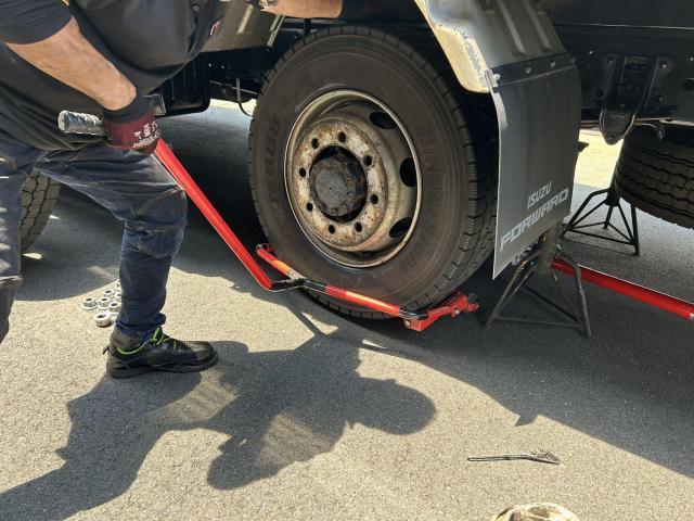 ツーエル 神辺店！いすゞ フォワード 265/70R19.5 140/138J 冬タイヤから夏タイヤ交換！持込大型トラックタイヤ交換もお任せください(^^)/【広島県 福山市 福山駅 西桜町 箕島町 神辺町 岡山県 井原市 笠岡市 駅家町】