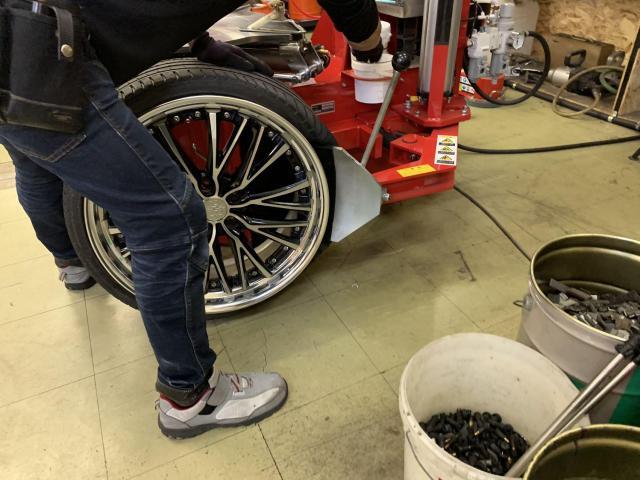 ツーエル  神辺店！インチアップ 245/30R20 WINRUN ウィラン RE330 持ち込みタイヤ交換！持込タイヤ・ホイール交換もお任せください(^^)/【広島県 福山市  箕島町 神辺町 駅家町 岡山県 井原市 笠岡市 倉敷市】