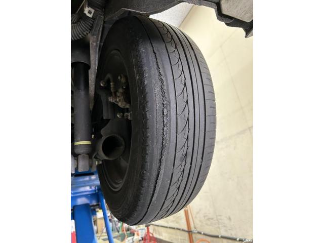 ツーエル 神辺店！リアタイヤバースト寸前！日産 セレナ 195/60R16 TOYO トランパス MP7 交換！タイヤ点検などもお任せください(^^)/【広島県 福山市  箕島町 神辺町 駅家町 岡山県 井原市 笠岡市 倉敷市】