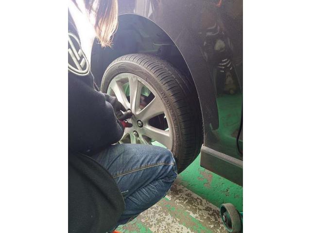 ツーエル 箕島店！16インチ！ダイハツ ムーヴ 165/50R16 釘踏んだ為パンク修理！タイヤ外側・内側修理もお任せください(^^)/【広島県 福山市  箕島町 神辺町 駅家町 岡山県 井原市 笠岡市 倉敷市】