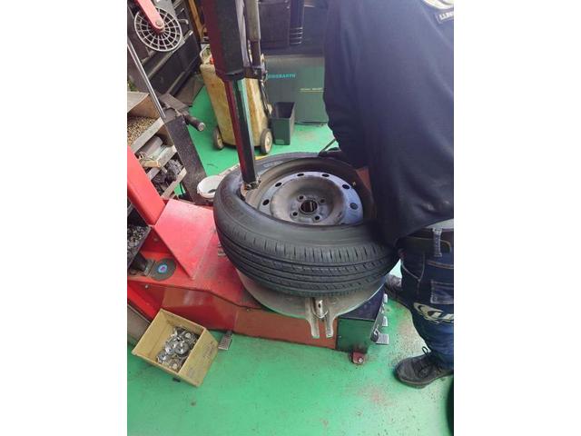 ツーエル 箕島店！車検の為交換！スズキ スイフト 175/65R15 ラウフェン Laufenn LH42 夏タイヤ交換！海外製タイヤもお任せください(^^)/【広島県 福山市  箕島町 神辺町 駅家町 岡山県 井原市 笠岡市 倉敷市】