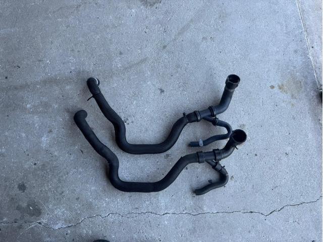 ランドローバー　レンジローバーイヴォーク　メンテナンス・日常点検　ラジエーターホース交換 LV2A 岡山 都窪郡 早島 倉敷 輸入車整備 水漏れ修理 ガレージVASE