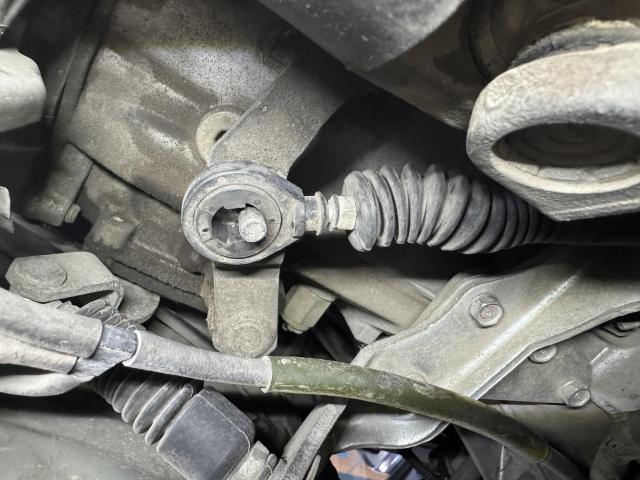 ダイハツ　ハイゼットカーゴ　メンテナンス・日常点検　S321V シフトリンケージ交換 シフトリンケージケーブル 都窪郡 早島 岡山 倉敷 ガレージVASE