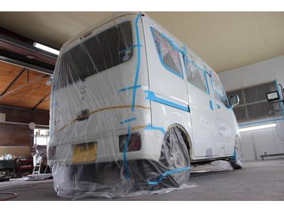 自社塗装ブースを完備しております!