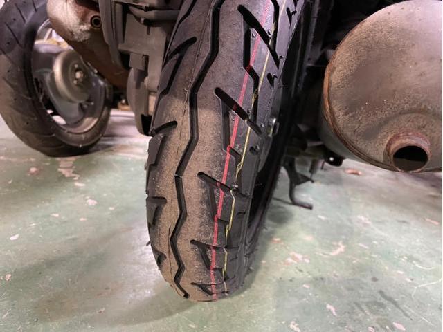 スクーター　タイヤ交換【広島県　福山市・府中市・井原市でキズ・凹み修理・事故による鈑金・塗装修理・持込でのパーツ取付ならピュアオート　川北店へ！見積もり無料！】