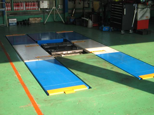 (株)ライトハウス(2枚目)
