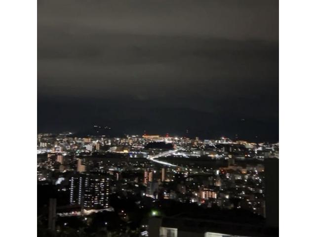 夜景の〆は、やっぱりラーメンでしょ！【尾道市　福山市　三原市でお車の整備・車検・メンテナンス・修理/ 板金・塗装　全部マルっと　カープランニング広島　へまかせんさい！！】