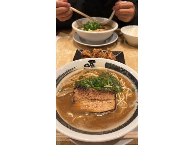 夜景の〆は、やっぱりラーメンでしょ！【尾道市　福山市　三原市でお車の整備・車検・メンテナンス・修理/ 板金・塗装　全部マルっと　カープランニング広島　へまかせんさい！！】