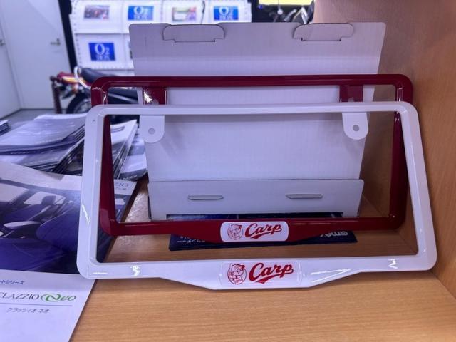 カープのナンバーフレームだと！！？？？（田中）【尾道市　福山市　三原市でお車の整備・車検・メンテナンス・修理/ 板金・塗装　全部マルっと　カープランニング広島　へまかせんさい！！】