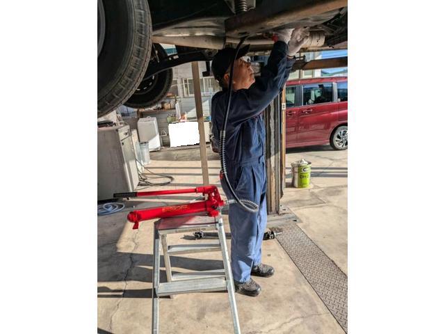 自分から見た大ベテラン整備士坂上さん①（三村）【尾道市　福山市　三原市でお車の整備・車検・メンテナンス・修理/ 板金・塗装　全部マルっと　カープランニング広島　へまかせんさい！！】