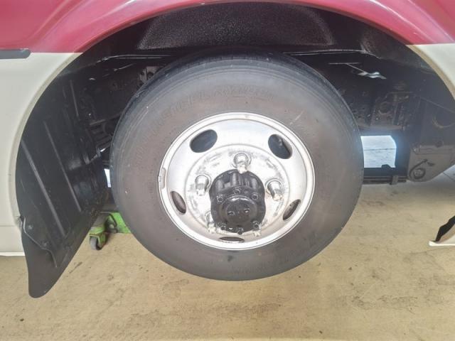 レンタカーバスタイヤ付替（ホリデー・村木）【尾道市　福山市　三原市でお車の整備・車検・メンテナンス・修理/ 板金・塗装　全部マルっと　カープランニング広島　へまかせんさい！！】