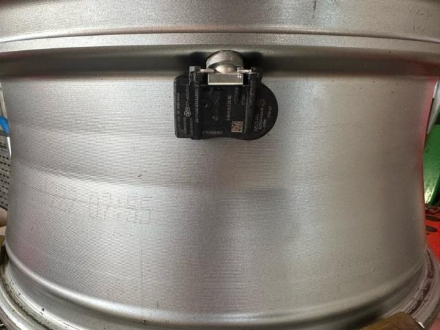 ランフラットタイヤ交換(内海)【尾道市　福山市　三原市でお車の整備・車検・メンテナンス・修理/ 板金・塗装　全部マルっと　カープランニング広島　へまかせんさい！！】