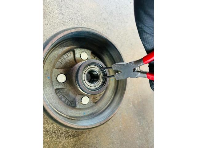 モコ リアハブベアリング交換 (ホリデー狩野)【尾道市　福山市　三原市でお車の整備・車検・メンテナンス・修理/ 板金・塗装　全部マルっと　カープランニング広島　へまかせんさい！！】