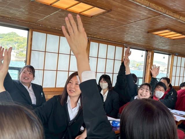 海の上で会議（田頭）【尾道市　福山市　三原市でお車の整備・車検・メンテナンス・修理/ 板金・塗装　全部マルっと　カープランニング広島　へまかせんさい！！】