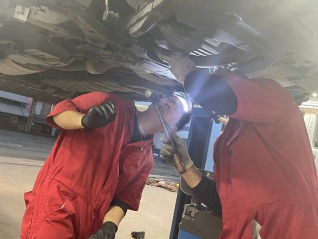 頼れるオヤジ（田頭）【尾道市　福山市　三原市でお車の整備・車検・メンテナンス・修理/ 板金・塗装　全部マルっと　カープランニング広島　へまかせんさい！！】