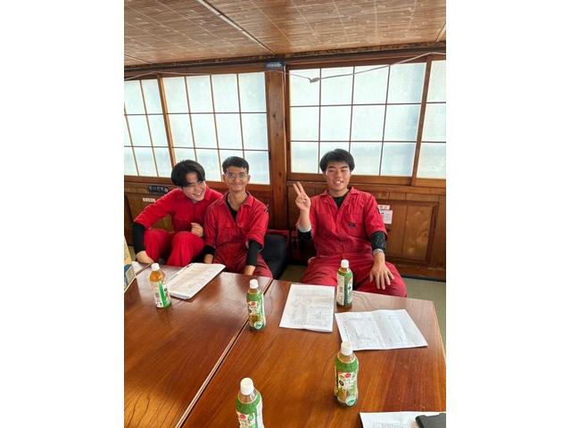 人と人（田頭）【尾道市　福山市　三原市でお車の整備・車検・メンテナンス・修理/ 板金・塗装　全部マルっと　カープランニング広島　へまかせんさい！！】