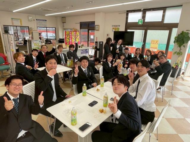 寄り添う（田頭）【尾道市　福山市　三原市でお車の整備・車検・メンテナンス・修理/ 板金・塗装　全部マルっと　カープランニング広島　へまかせんさい！！】