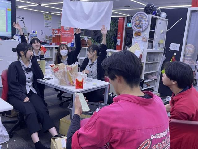 笑いあえる環境（田頭）【尾道市　福山市　三原市でお車の整備・車検・メンテナンス・修理/ 板金・塗装　全部マルっと　カープランニング広島　へまかせんさい！！】