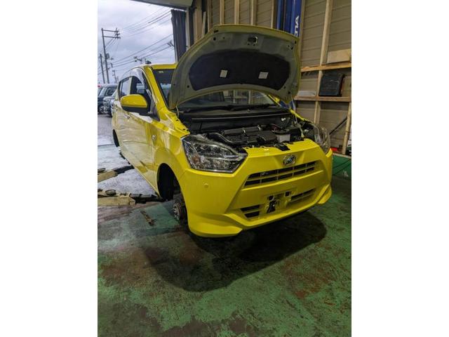 ダイハツ　ミライース　スタッドレスタイヤ交換　車検整備【鳥取市　湯梨浜町　三朝町　智頭町　八頭町　岩美町　タイヤ交換　各種パーツ取付　車検　修理　メンテナンスの事ならケイハピネスへ！】